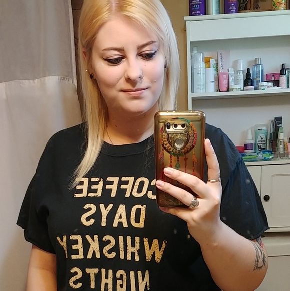 Meet your Posher, Vicki - Picture 1 of 1